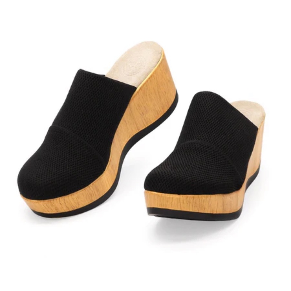 New in Box Charleston Shoe Co Frannie Black Platform Clogs Women size 9 - Picture 3 of 10